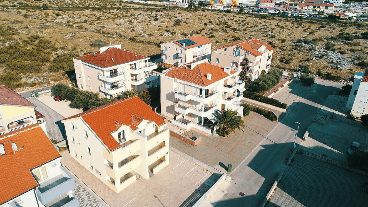 Summer Fun Apartments Novalja Exterior foto
